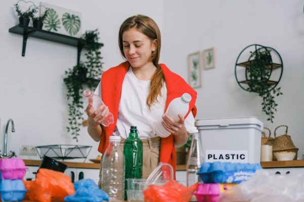 Peluang Bisnis Kreatif: Limbah Plastik Menjadi Produk Bernilai Tinggi