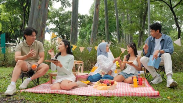 Menjadi Magnet Wanita: Ungkapkan Emosi Tanpa Kehilangan Maskulinitas